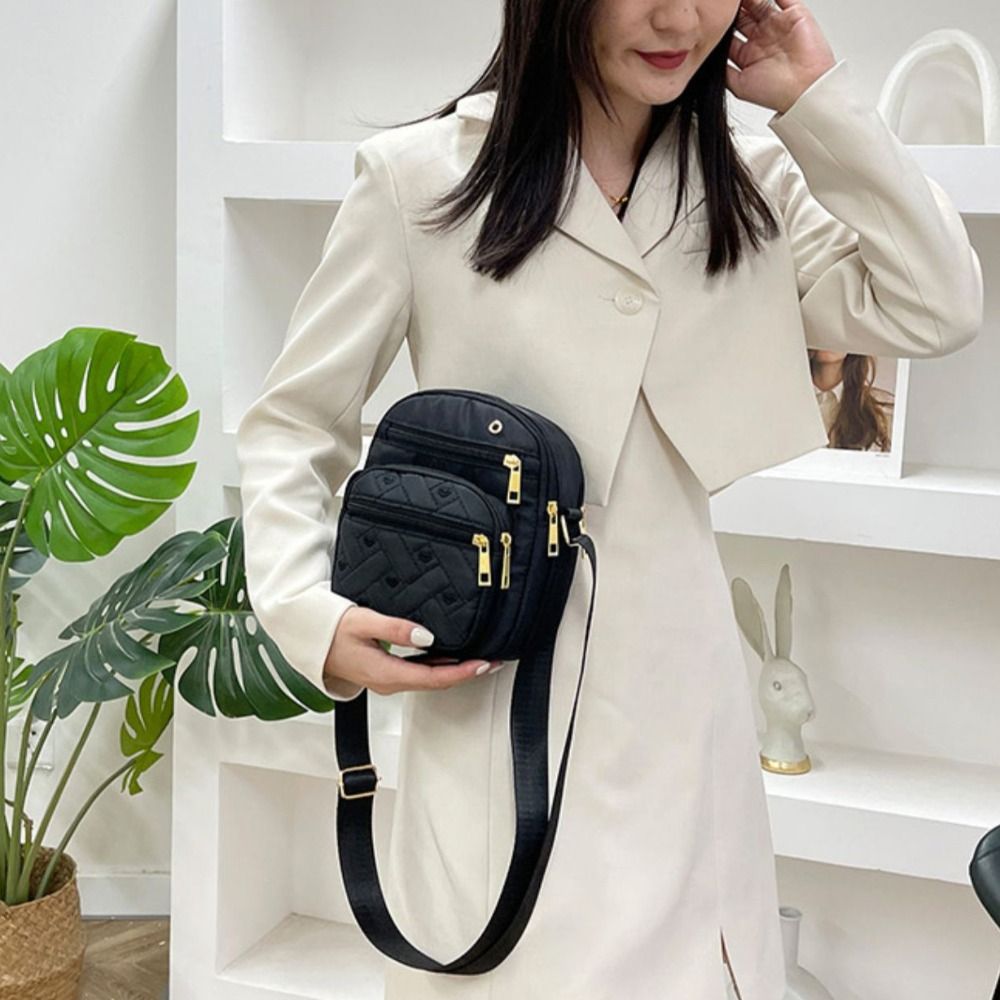 Interior Design Korean Style - ポータブル4層ジッパー付きクロスボディバッグ、5層ナイロンショルダーバッグ、ニッチデザイン、韓国風小型携帯電話バッグ、女性用