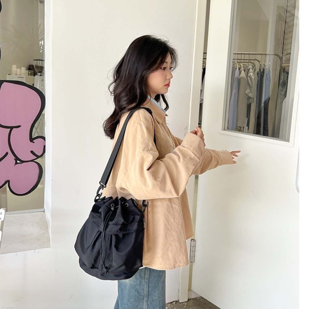 Interior Design Korean Style - かわいい韓国風水泳ナイロンクロスボディバッグ大容量ナイロン巾着フィットネスバッグトートバッグ無地バケットバッグ女の子用