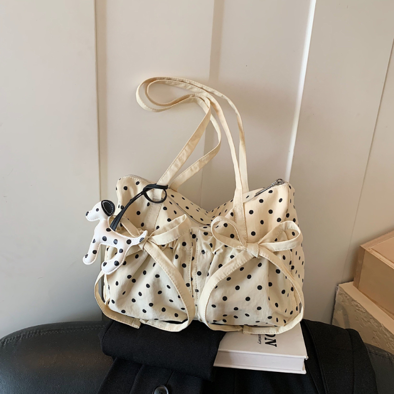 Interior Design Style - 新しいファッションポルカドットトートバッグ女性弓デザイン大容量折りたたみショルダーピローバッグ韓国のかわいいスタイルインハンドバッグ