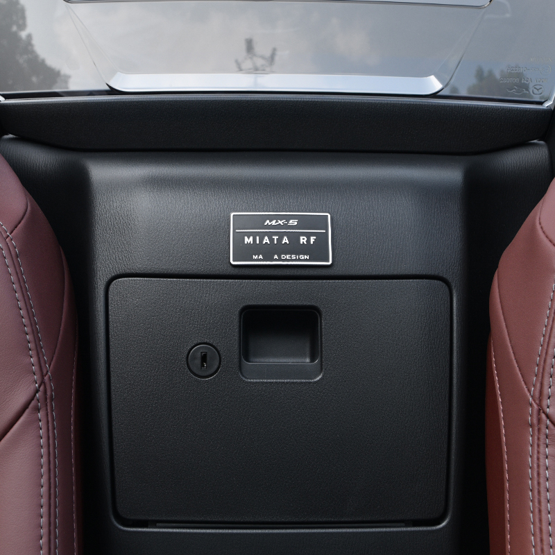 Mazda mx5 rfの3Dデザイナーステッカー,ロゴ,室 - Interior Design Co のレビューと価格