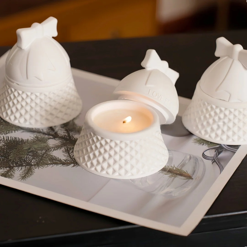 クリスマスベル型シリコンモールドアロマセラピー用石膏キャンド - Ceramic Candle Vessel のレビューと価格